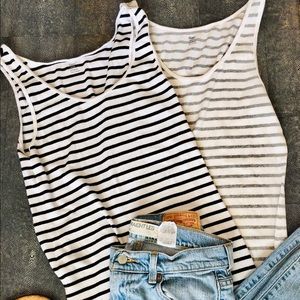 Gap long stretch striped black and grey tanks XL